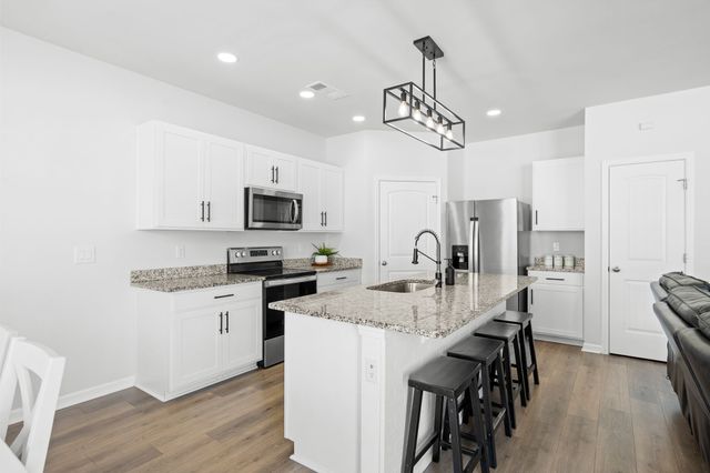207 River Forest Dr, Chapel Hill, TN 37034
