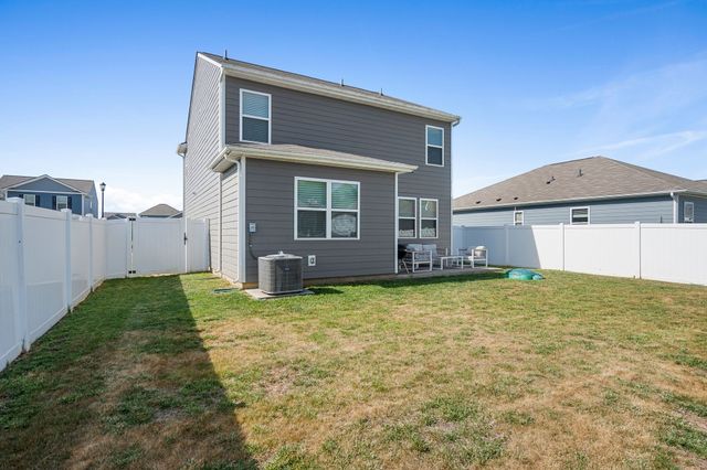 207 River Forest Dr, Chapel Hill, TN 37034