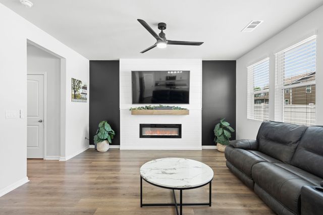 207 River Forest Dr, Chapel Hill, TN 37034