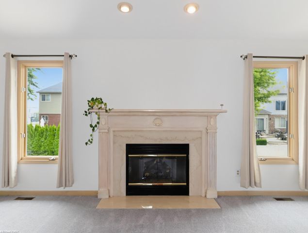 39328 Rivercrest Avenue, Harrison Twp, MI 48045