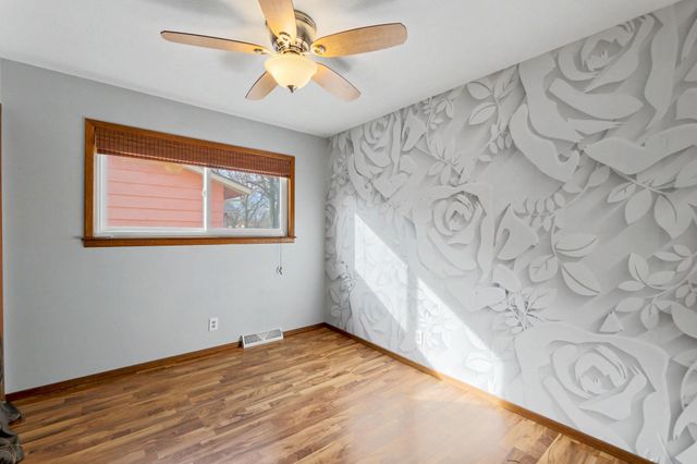 2752 S Bennett Ave, Wichita, KS 67217