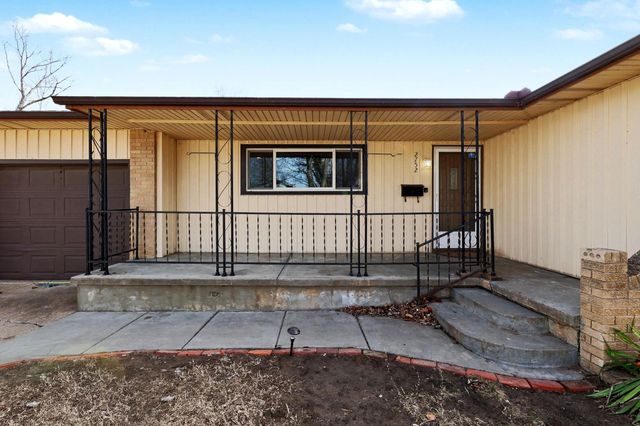 2752 S Bennett Ave, Wichita, KS 67217