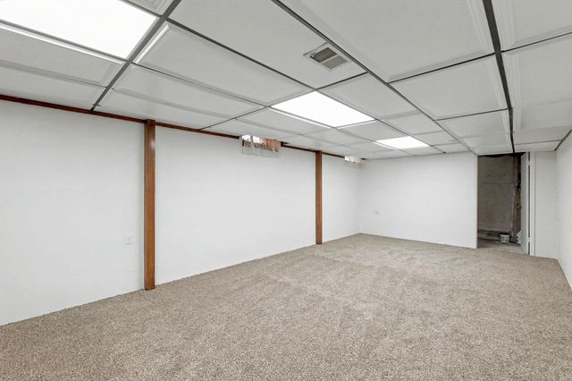 2752 S Bennett Ave, Wichita, KS 67217