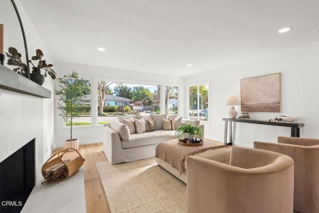 209 Dorothy Avenue, Ventura, CA 93003