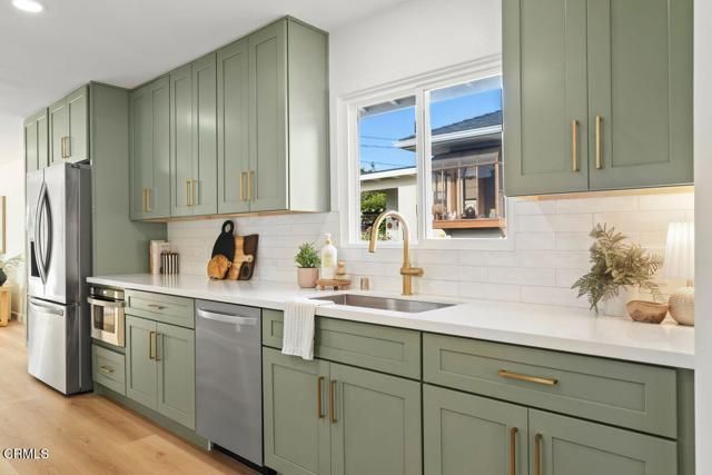 209 Dorothy Avenue, Ventura, CA 93003