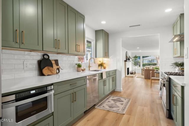 209 Dorothy Avenue, Ventura, CA 93003