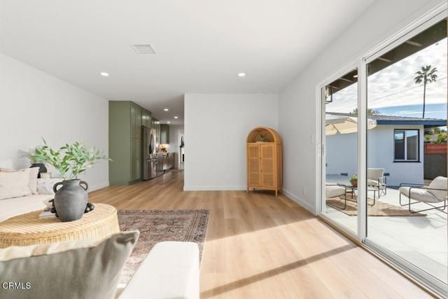 209 Dorothy Avenue, Ventura, CA 93003