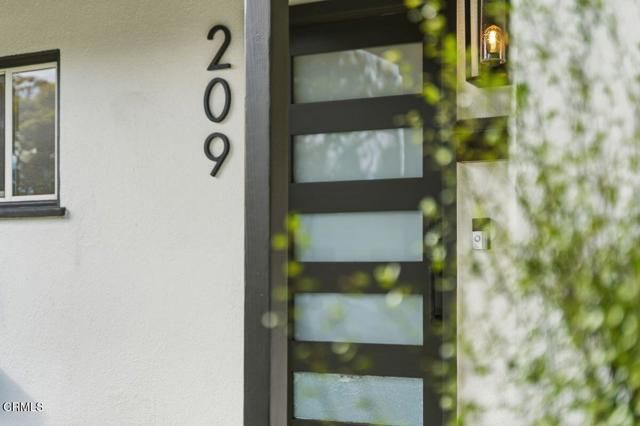 209 Dorothy Avenue, Ventura, CA 93003