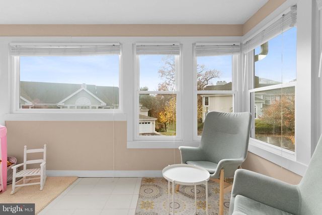 702 COUNTRY PLACE DR, Lancaster, PA 17601