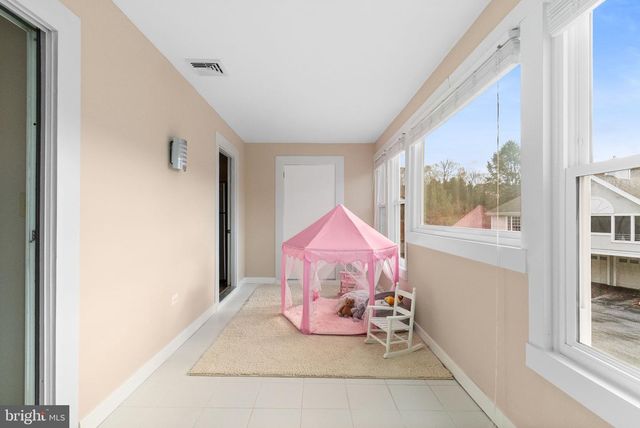 702 COUNTRY PLACE DR, Lancaster, PA 17601