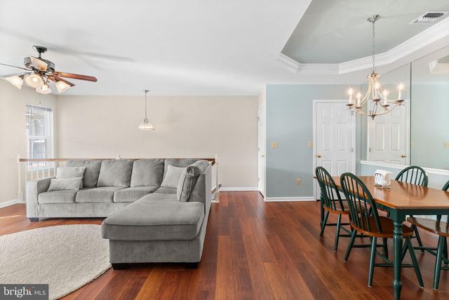 702 COUNTRY PLACE DR, Lancaster, PA 17601