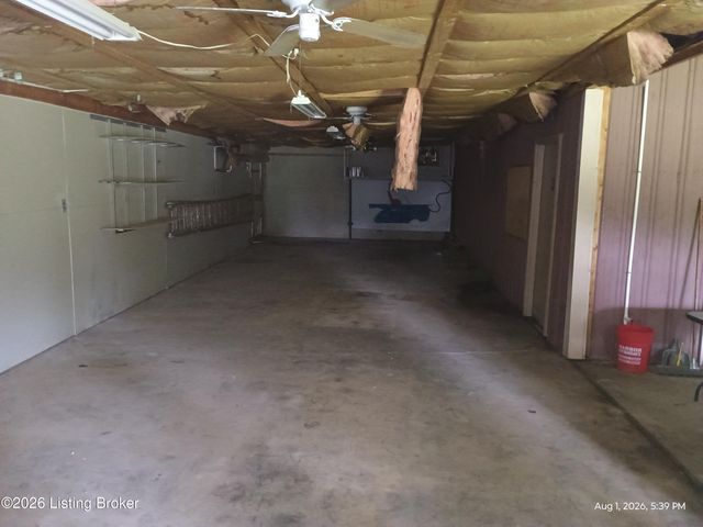 11421 Seatonville Rd, Louisville, KY 40291