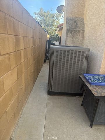 954 W 59th, San Bernardino, CA 92407