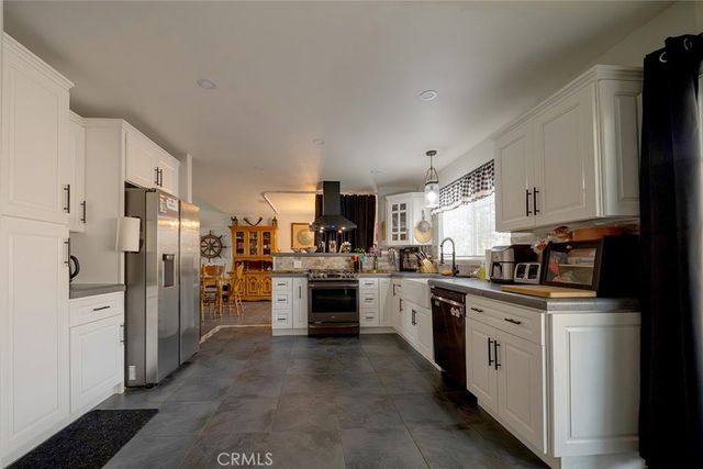 954 W 59th, San Bernardino, CA 92407