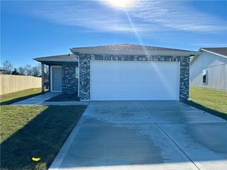 37721 W 208th Terrace, Edgerton, KS 66021
