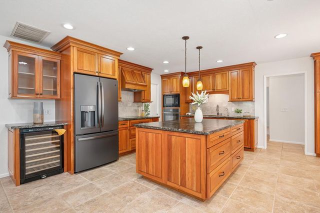 3947 Milmar Way, Sacramento, CA 95821