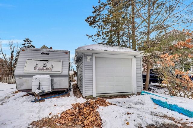 30 Fuller St, Seekonk, MA 02771