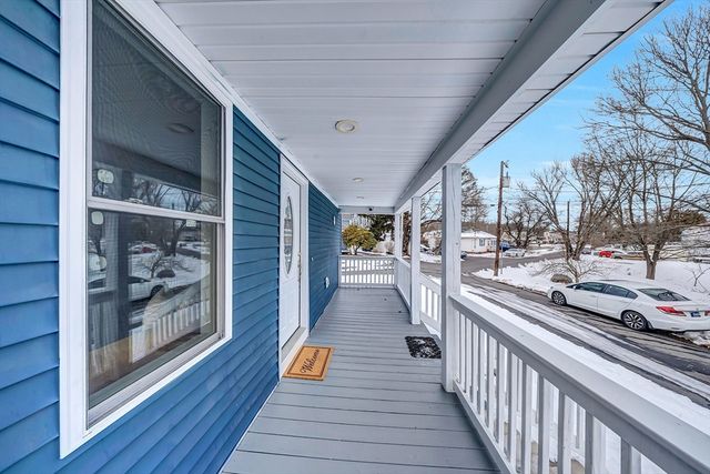 30 Fuller St, Seekonk, MA 02771