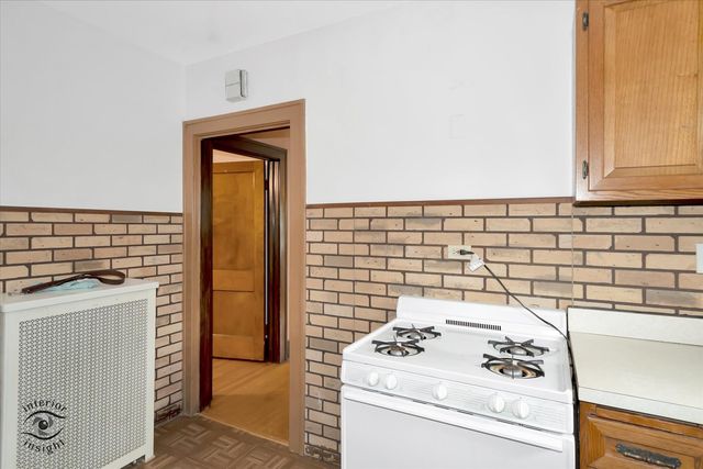 136 E 10th Street, Chicago Heights, IL 60411