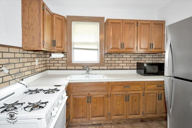 136 E 10th Street, Chicago Heights, IL 60411