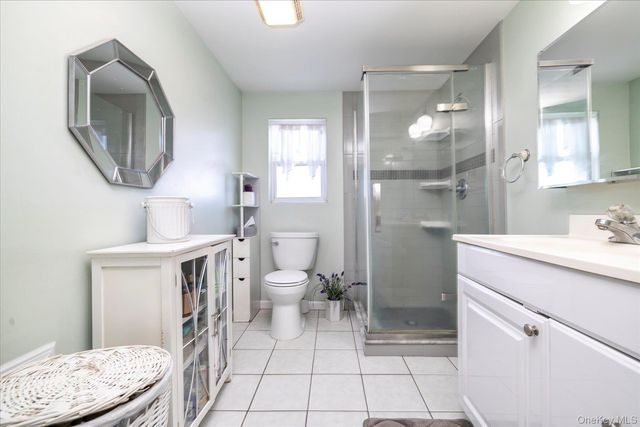 1027 Van Buren Avenue, Franklin Square, NY 11010