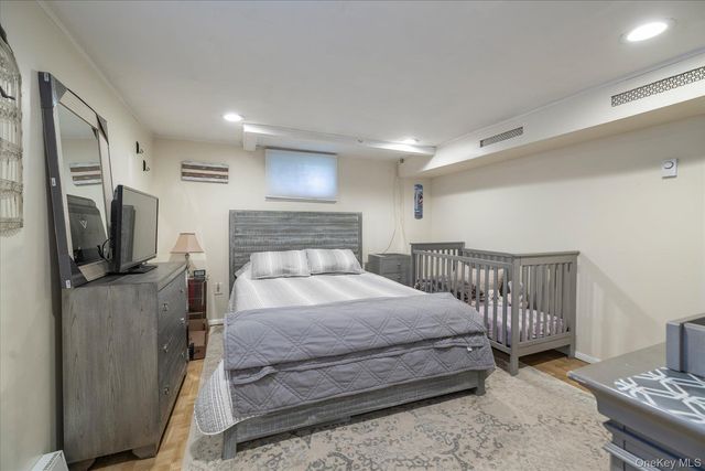 1027 Van Buren Avenue, Franklin Square, NY 11010