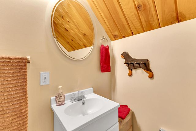 54915 S Circle Drive, Idyllwild, CA 92549