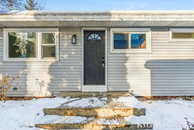 3144 Kensboro Avenue, Grand Rapids, MI 49505