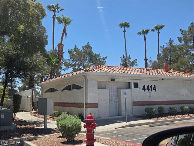 4320 West Lake Mead Boulevard 202, Las Vegas, NV 89108