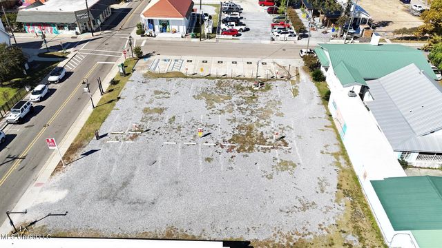 161 Main Street, Bay Saint Louis, MS 39520