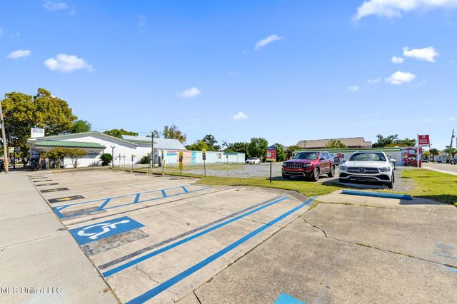 161 Main Street, Bay Saint Louis, MS 39520