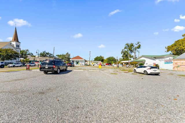 161 Main Street, Bay Saint Louis, MS 39520