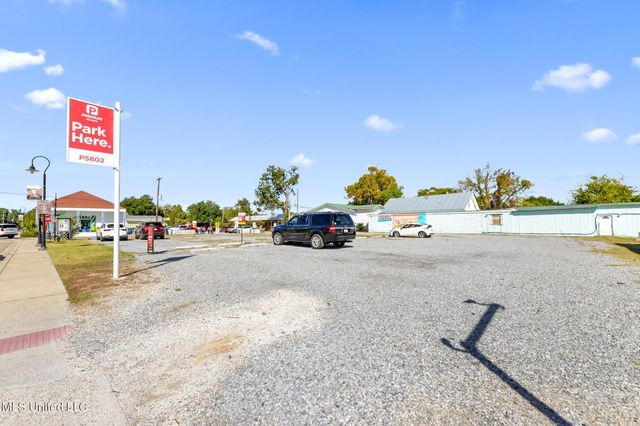 161 Main Street, Bay Saint Louis, MS 39520
