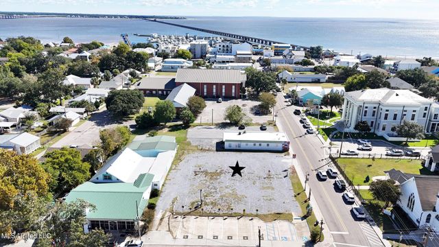 161 Main Street, Bay Saint Louis, MS 39520