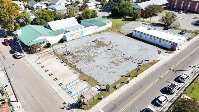 161 Main Street, Bay Saint Louis, MS 39520