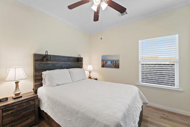 3533 Avenue M, Galveston, TX 77550