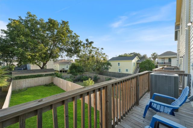 3533 Avenue M, Galveston, TX 77550