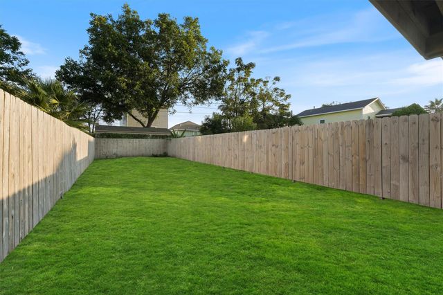 3533 Avenue M, Galveston, TX 77550