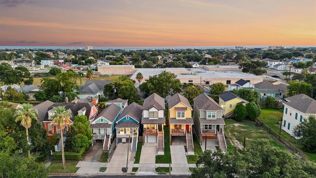 3533 Avenue M, Galveston, TX 77550