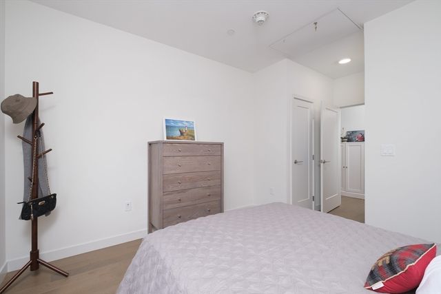 45 Lewis St 305, Boston, MA 02128