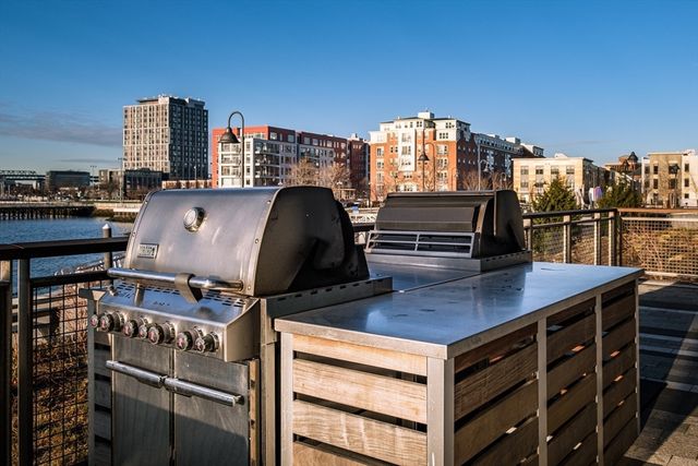 45 Lewis St 305, Boston, MA 02128