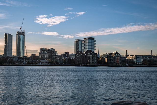 45 Lewis St 305, Boston, MA 02128