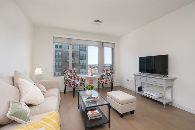 45 Lewis St 305, Boston, MA 02128