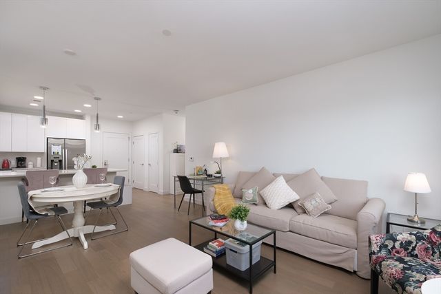 45 Lewis St 305, Boston, MA 02128