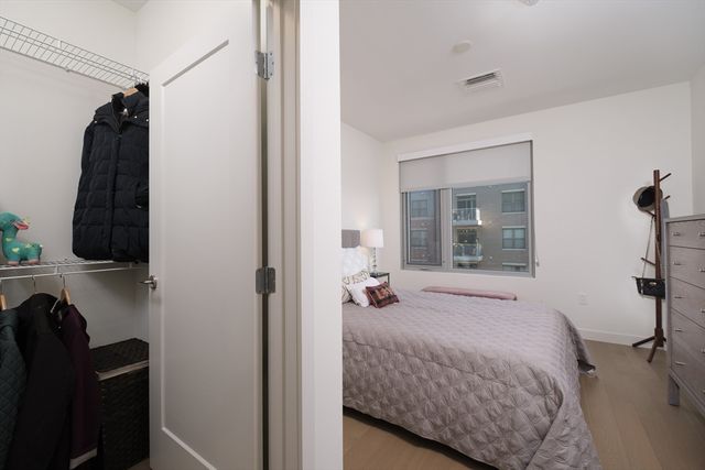 45 Lewis St 305, Boston, MA 02128