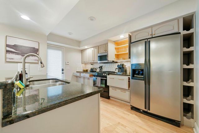 344 W 4th Avenue, Columbus, OH 43201