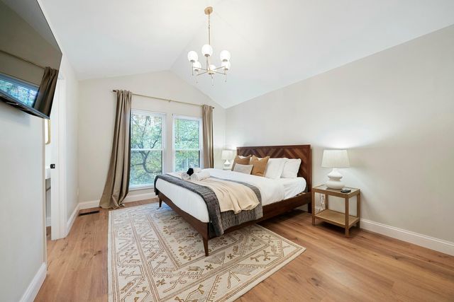 344 W 4th Avenue, Columbus, OH 43201
