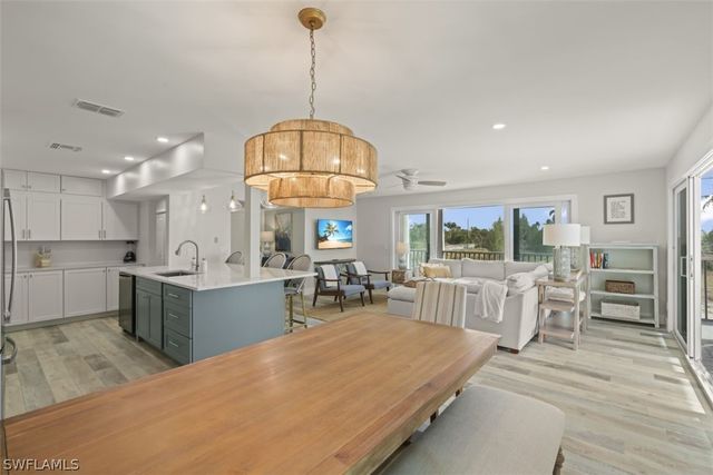 585 E Gulf DR A2, Sanibel, FL 33957