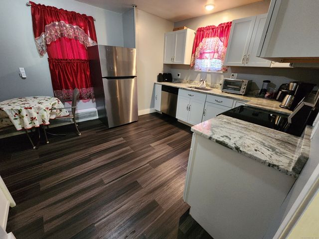 69 Willow Street, New Britain, CT 06051