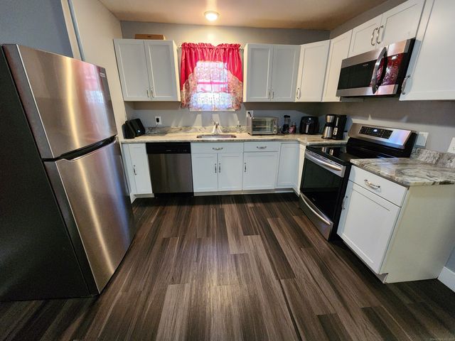 69 Willow Street, New Britain, CT 06051